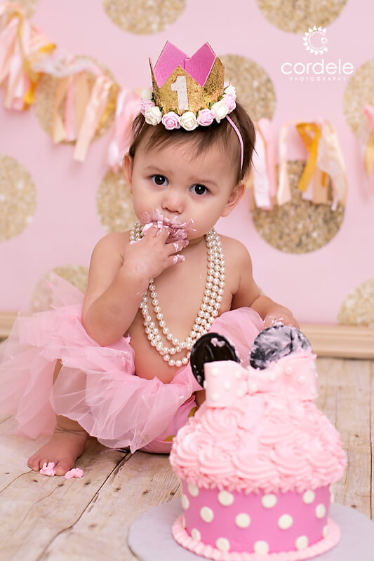 First Birthday cake smash portrait session